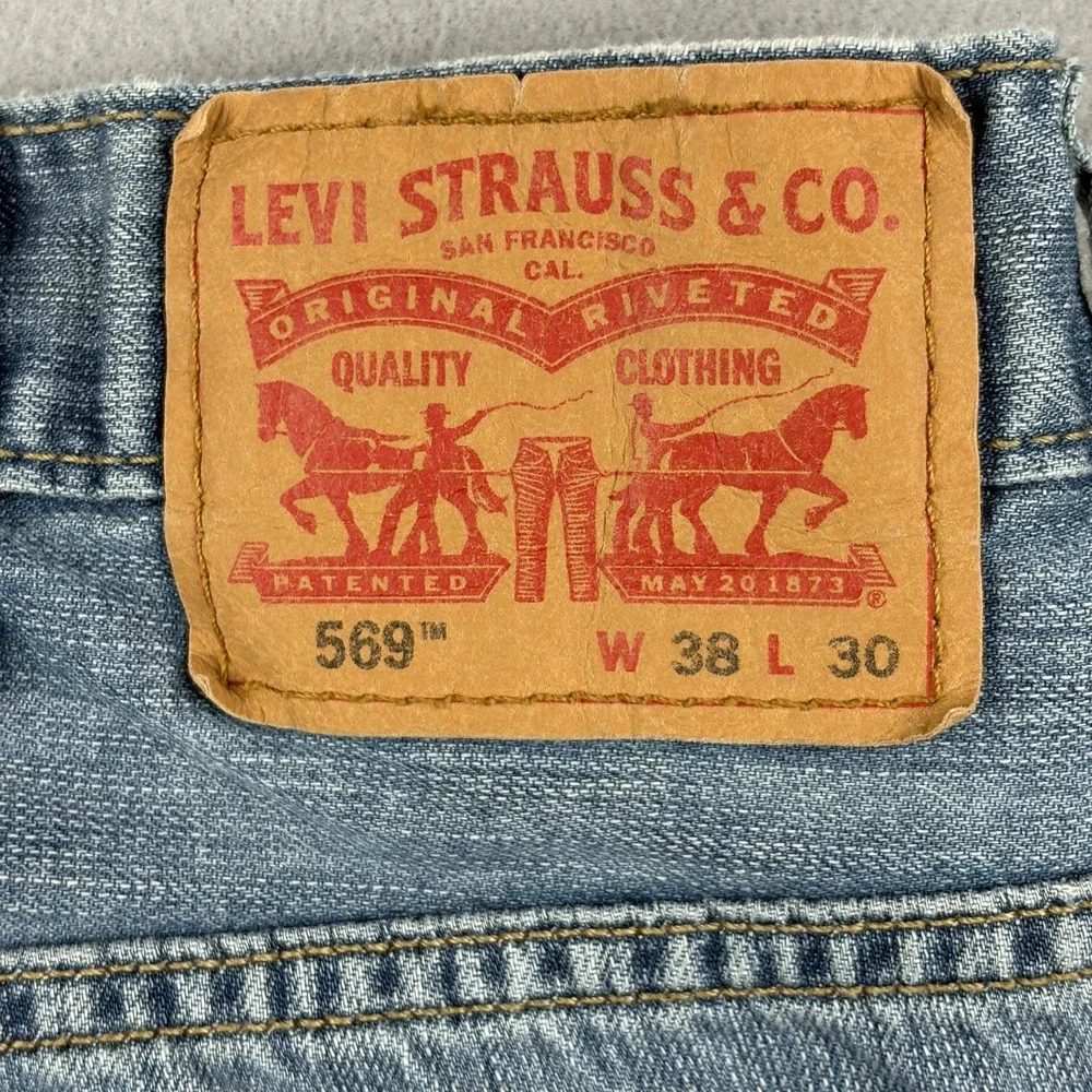 Levi's 569 Loose Straight Jeans Men's 38x30 Fits 40x29 Light Wash Denim